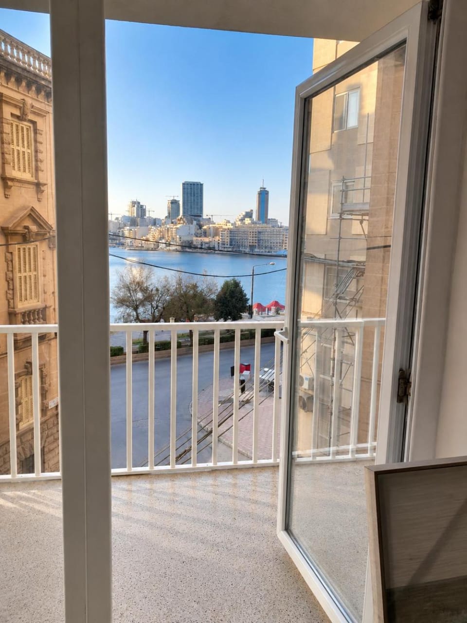 The Halo-S6 Apartment in Sliema