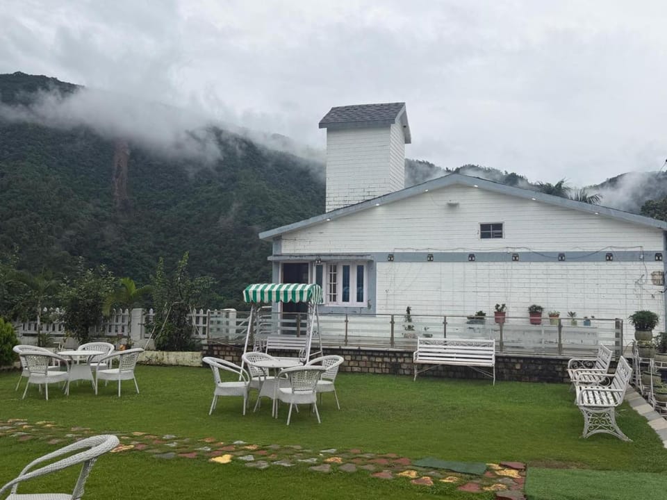 Wanderlust Stays By Zeptav Vacation rental in Uttarakhand