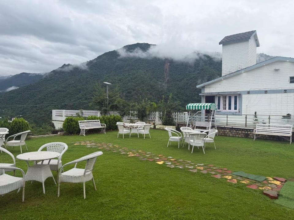 Wanderlust Stays By Zeptav Vacation rental in Uttarakhand