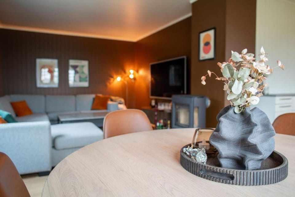Spacious Aurora Family Home House in Tromso
