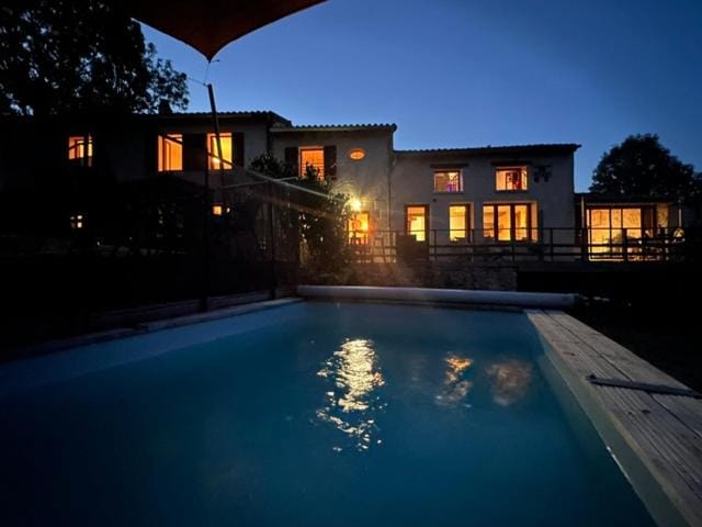 Night, Pool view