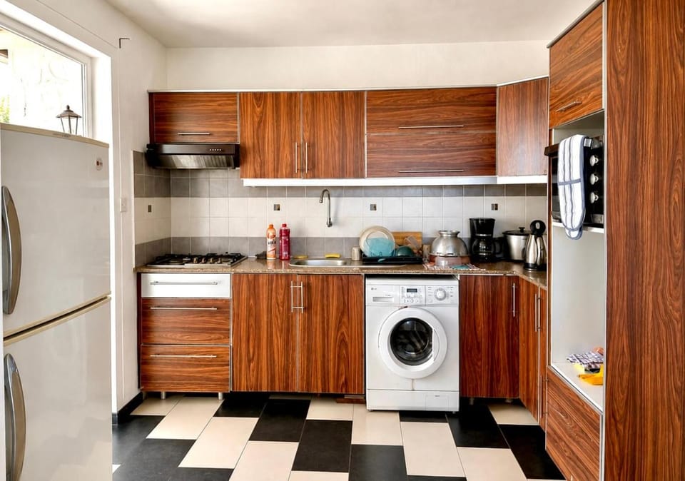 Coffee/tea facilities, Kitchen or kitchenette, washing machine