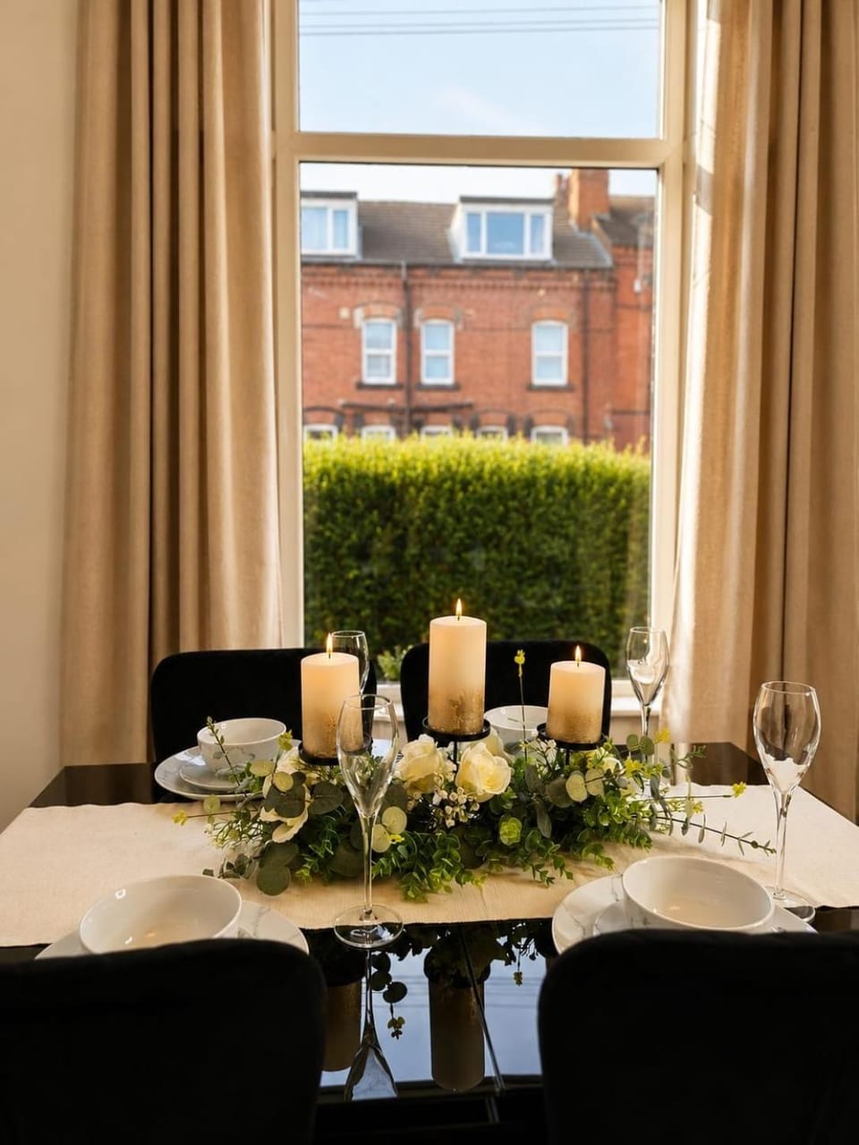 Stylish 2BR Leeds home, 5 Min to City Centre Apartment in Leeds