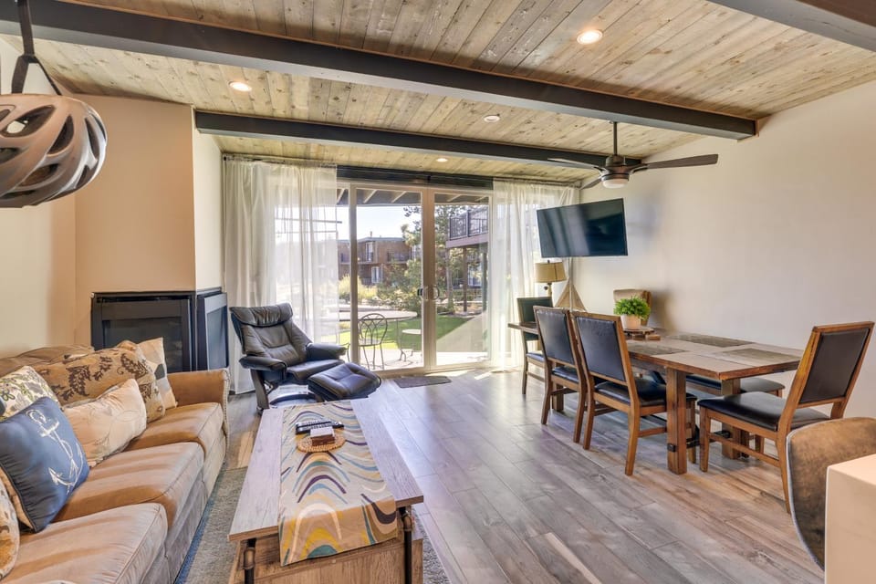 Renovated Tahoe Keys Getaway Near Lake & Heavenly House in South Lake Tahoe