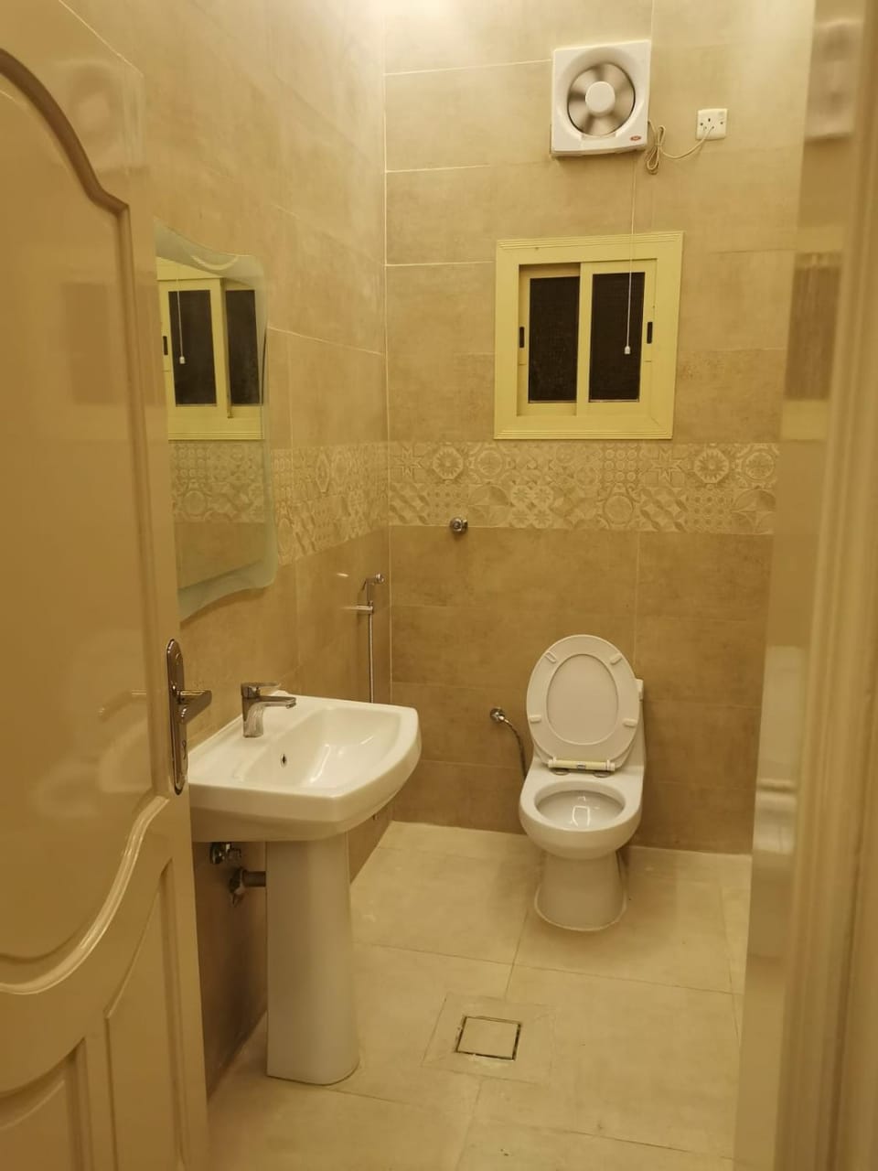 Bathroom, bidet