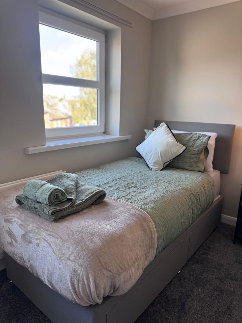 Hodgson Close, Town Centre, Free Parking Apartment in Allerdale District