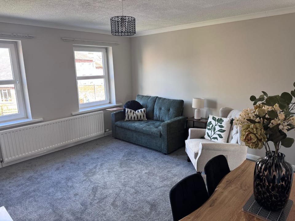 Hodgson Close, Town Centre, Free Parking Apartment in Allerdale District