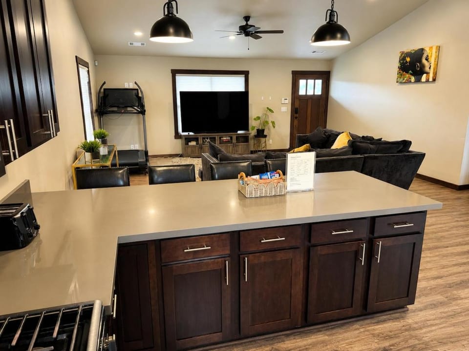 Elegant 3BR Fortuna Getaway House in Fortuna