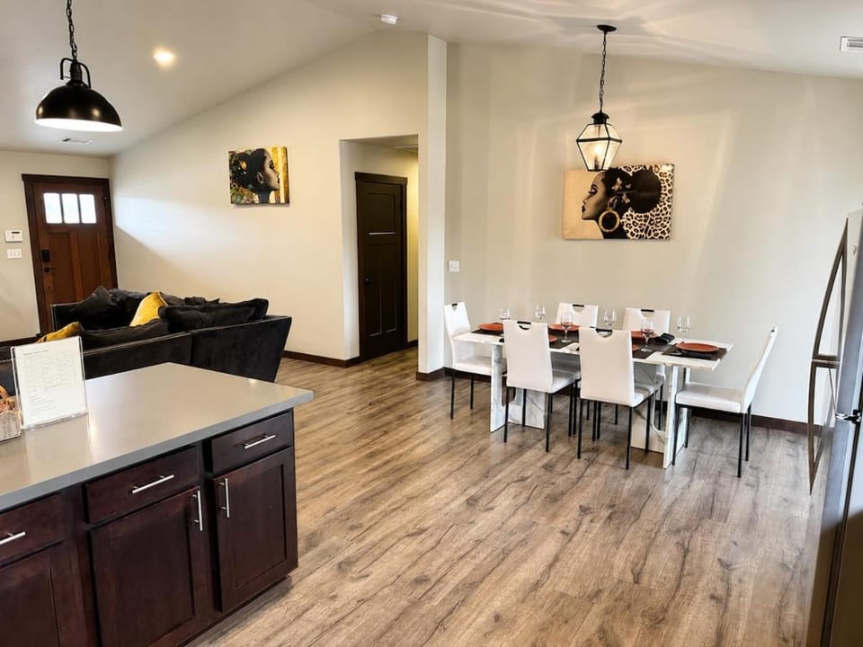 Elegant 3BR Fortuna Getaway House in Fortuna