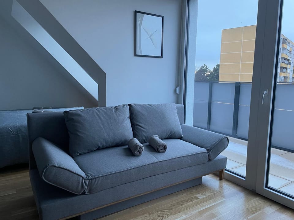 Modern Rooftop Apartment with Balcony & Free Parking Apartment in Vienna