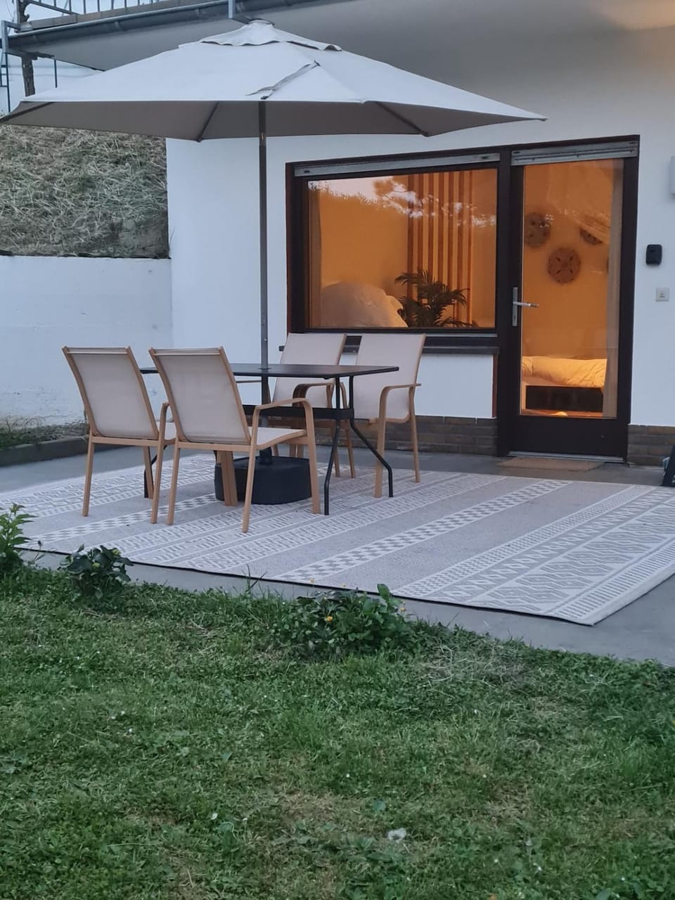 Hillscape Haven Apartment in Ahrweiler