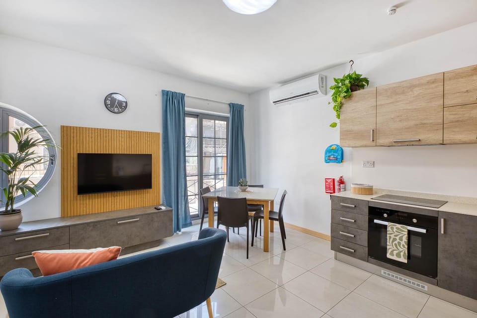 Belmonte Heights Flat 2BDR Apartment in Sliema