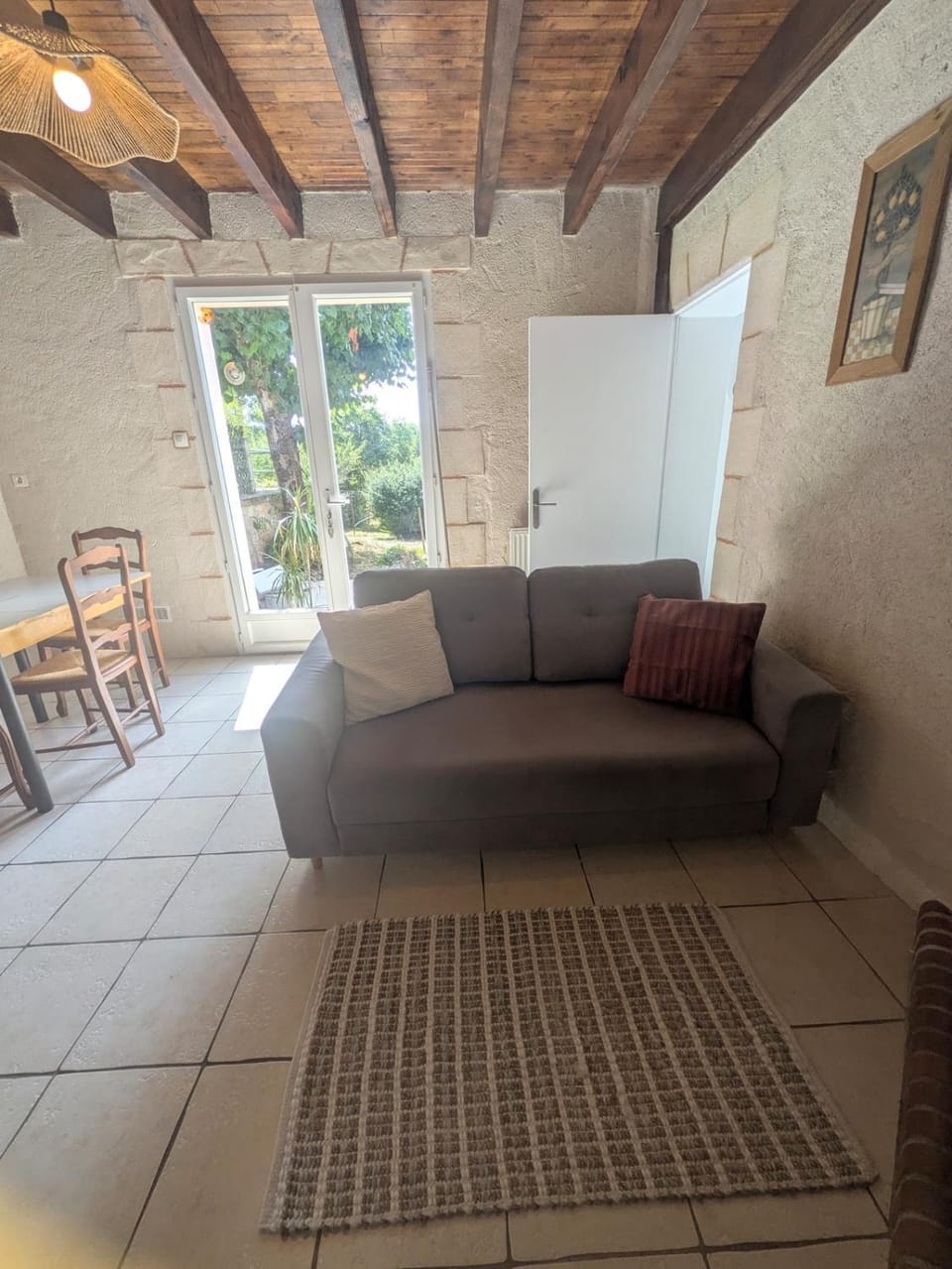 Le Petit Gîte de L'Étang Apartment in Nouvelle-Aquitaine