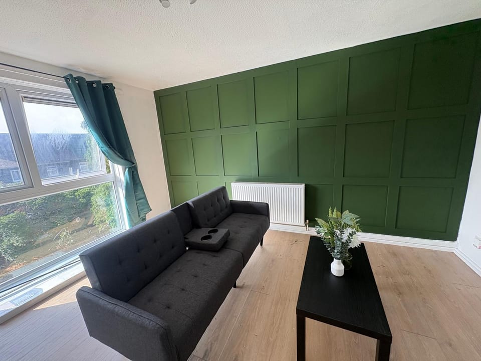Gants Hill Apartment Apartment in Ilford