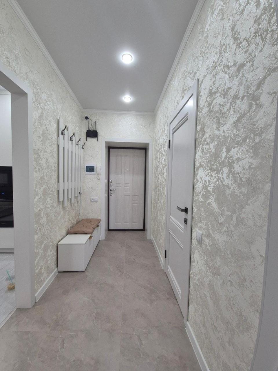 Photo of the whole room, wardrobe