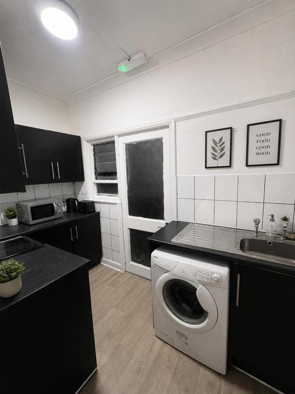 Northenden Stop Apartment in Manchester