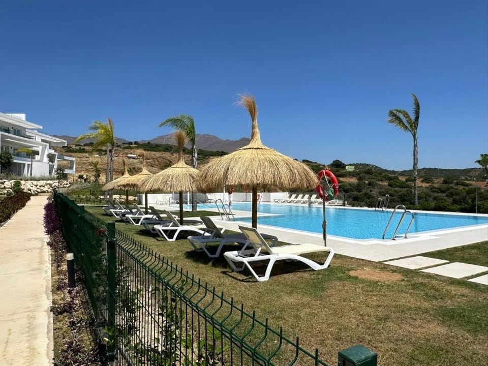 Alcazaba Lagoon & Private Beach Costa del Sol 2105 Apartment in Costa del Sol