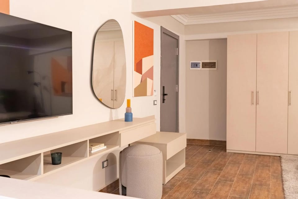 TV and multimedia, wardrobe