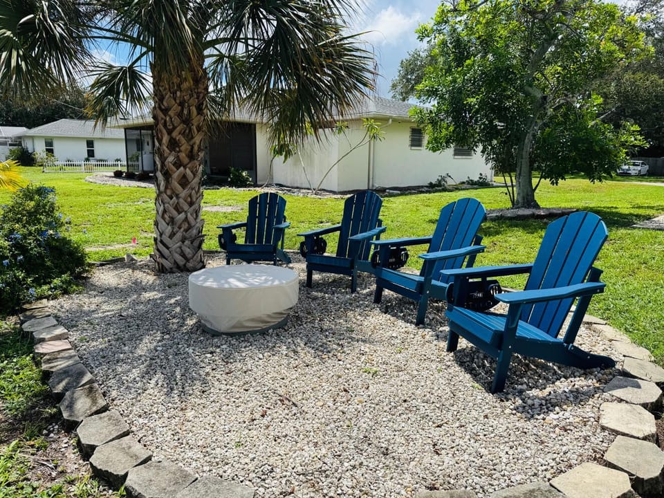 Natural landscape, Seating area