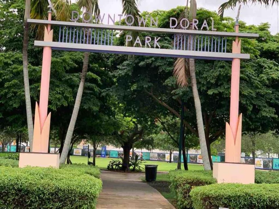 Doral Miami Resort Studio 1B1BA Pool! House in Doral