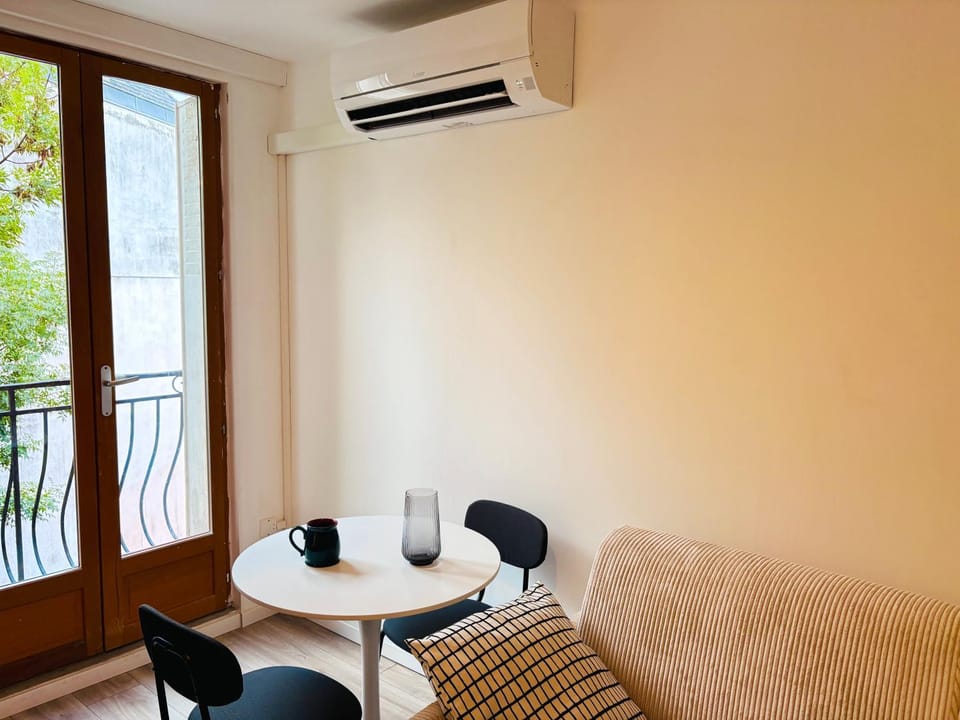 Chez Julien - Le Studio - avec clim et balcon Apartment in Lourdes