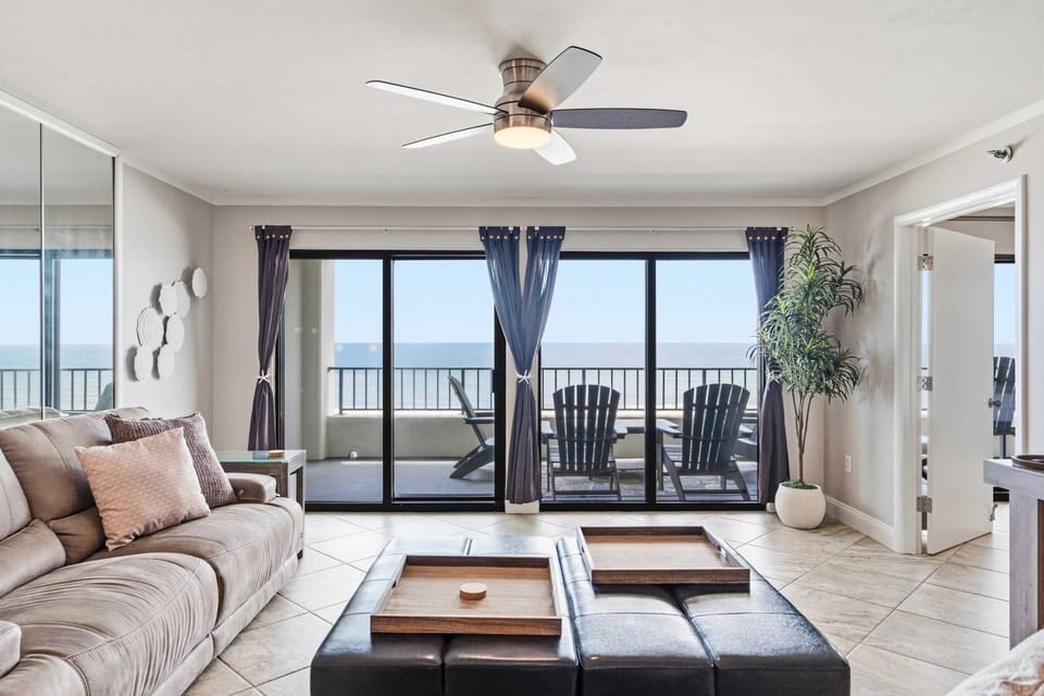 Stunning Gulf-Front Retreat with Endless Emerald Coast Views House in Okaloosa Island