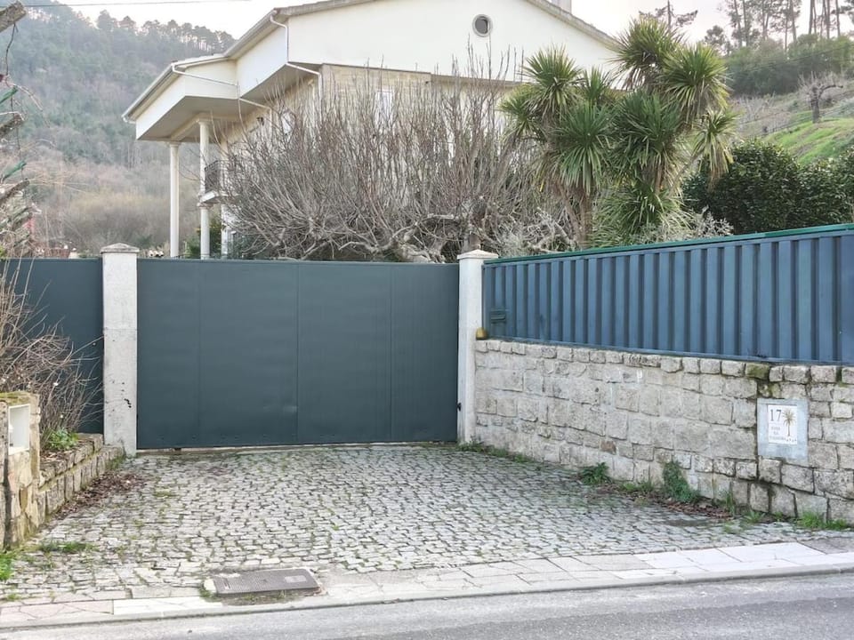 Casa da Palmeira - Downtown Fundão House in Extremadura, Spain