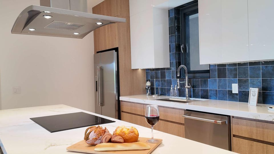 Spacious 3BR-3BA - Sunset Views House in Noord