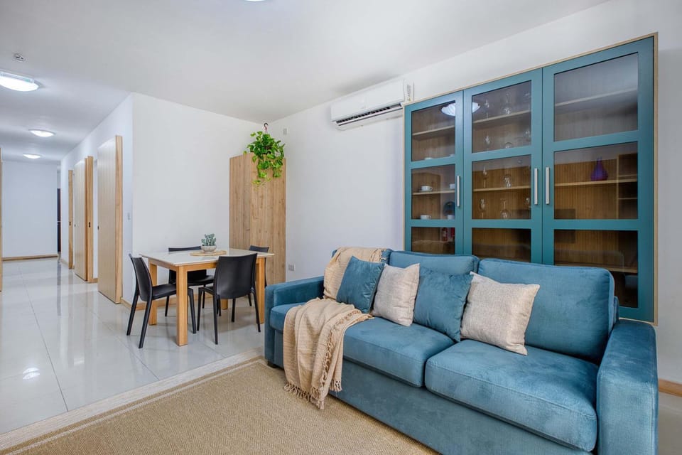 Belmonte Heights Flat 2BDR Sliema Apartment in Sliema