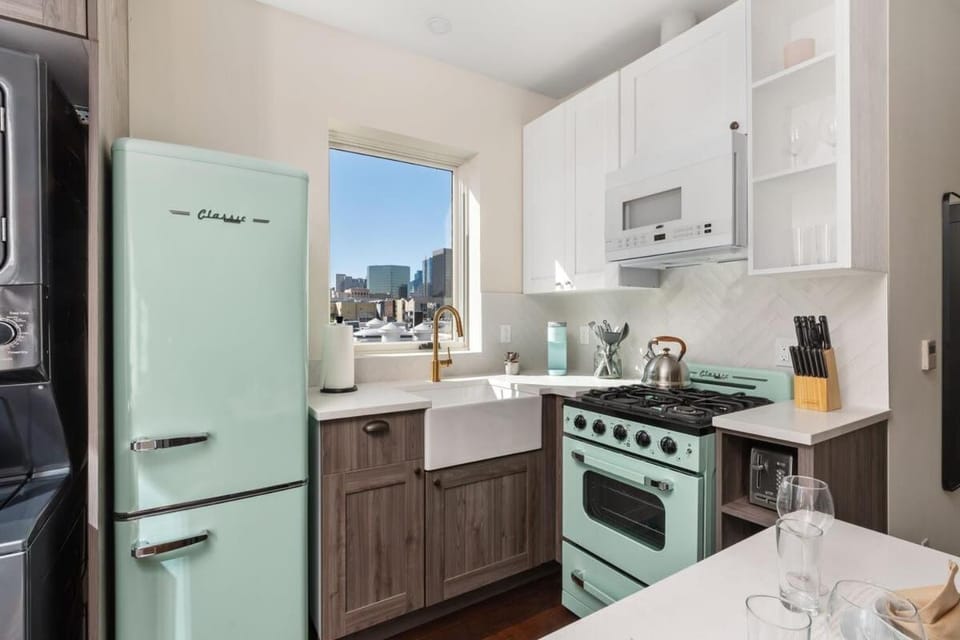 Artifact Inn - Escape in Vibrant Studio Top Spots House in San Diego