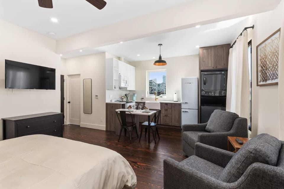 Artifact Inn - Modern Historic Studio Top Location Apartment in San Diego