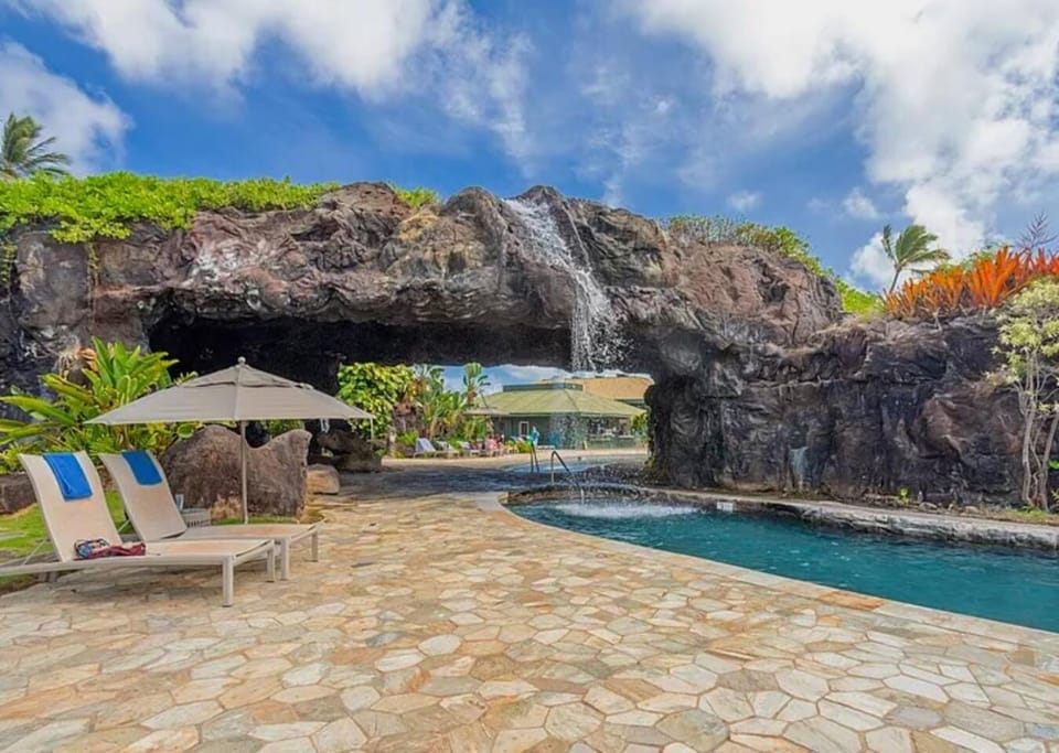 The Nalu Suite at Outrigger Kauai Beach Resort Vacation rental in Kauai