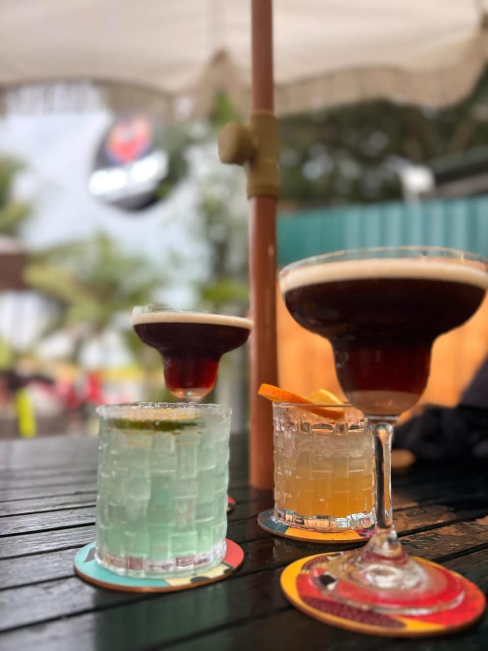 Restaurant/places to eat, Lounge or bar, Food and drinks, Drinks, Alcoholic drinks