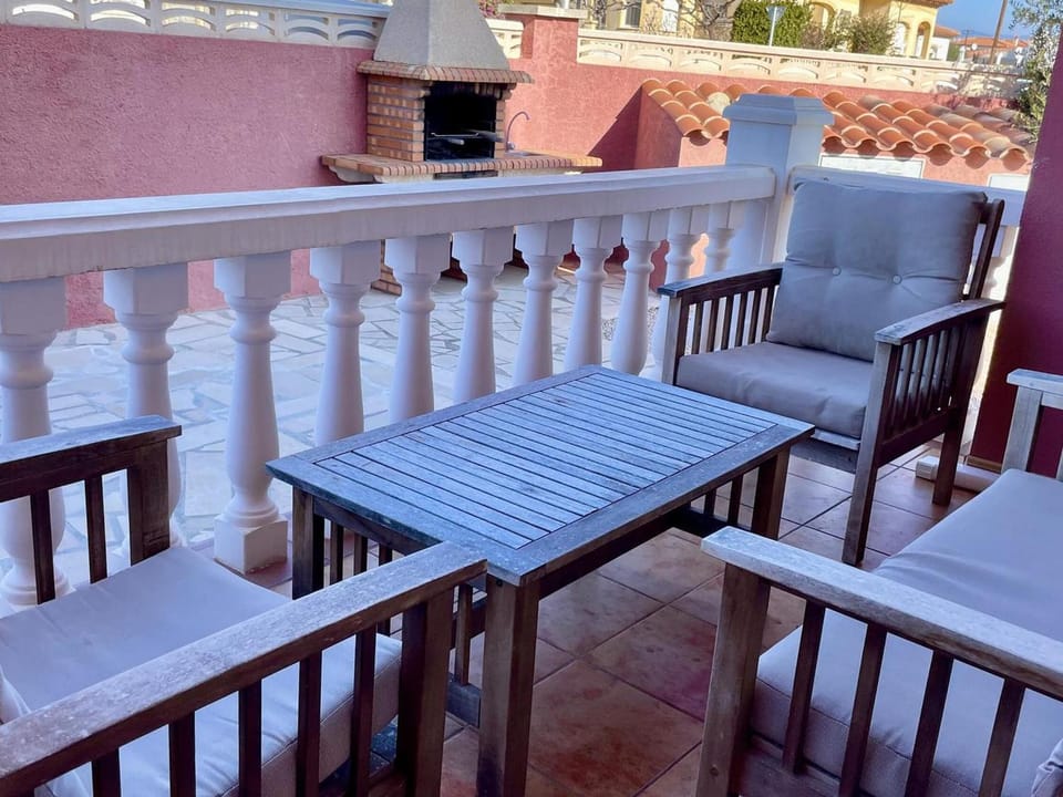 Casa Adosada en Miami Platja con Piscina Privada - ES-384-15 Villa in Miami Platja