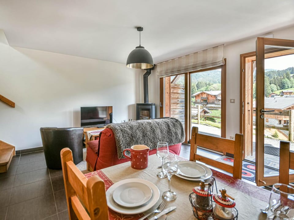 Charmant T3 avec parking - 5 pers. - FR-1-685-101 Apartment in Les Gets