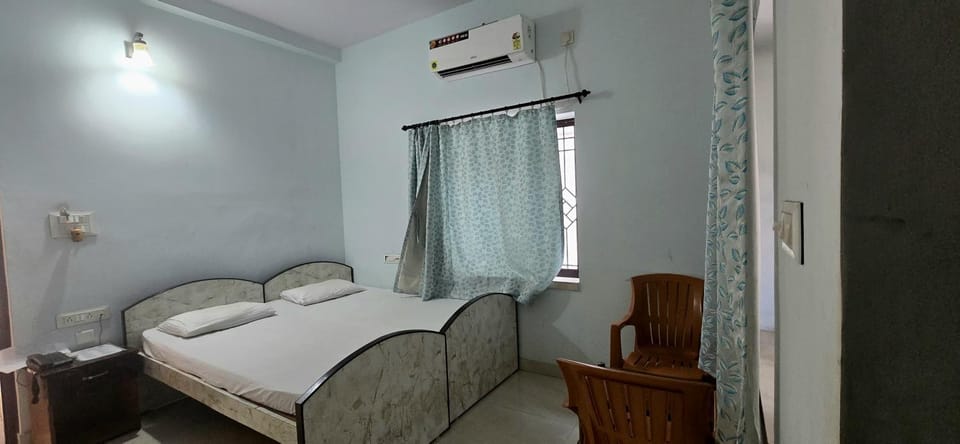 Niloy Guest House Bed and Breakfast in West Bengal