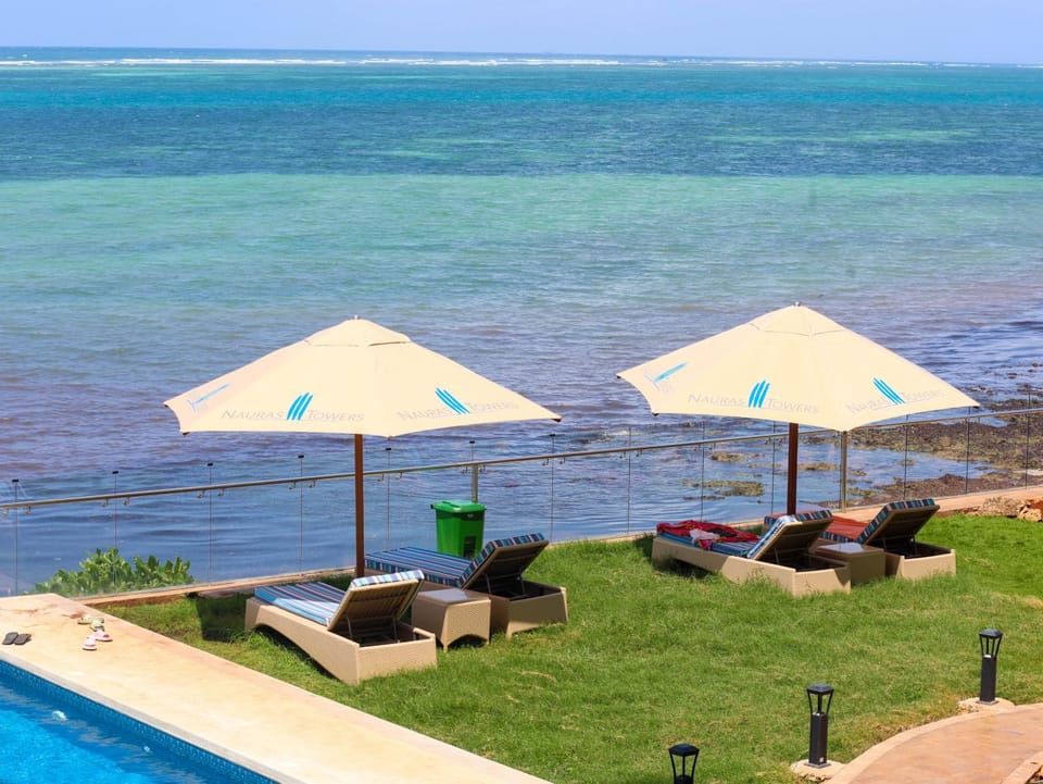 Beachfront,sauna,gym,infinity pool Apartment in Mombasa County