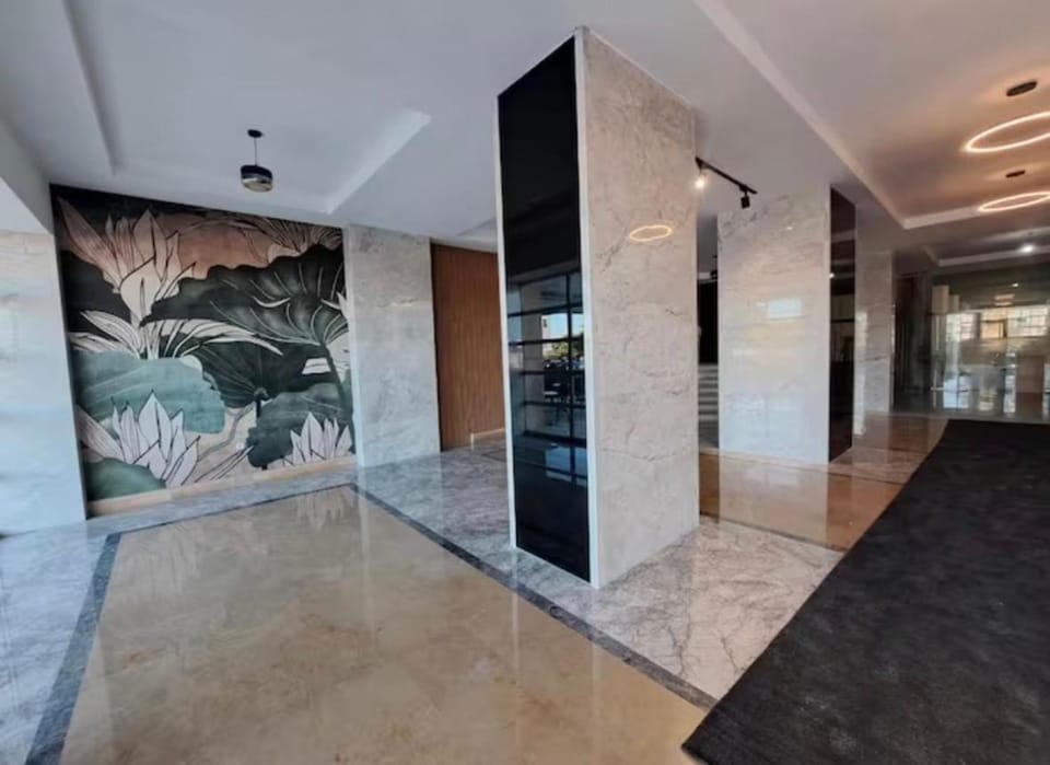Loft moderne et confortable À pied jusqu'à Corniche Apartment in Casablanca