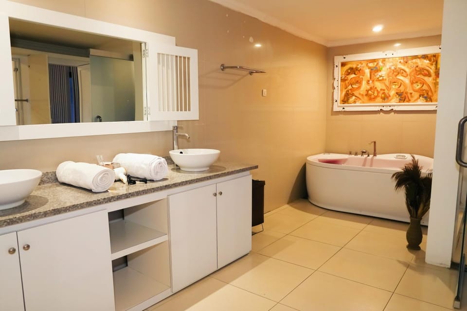 Bathroom, Bath
