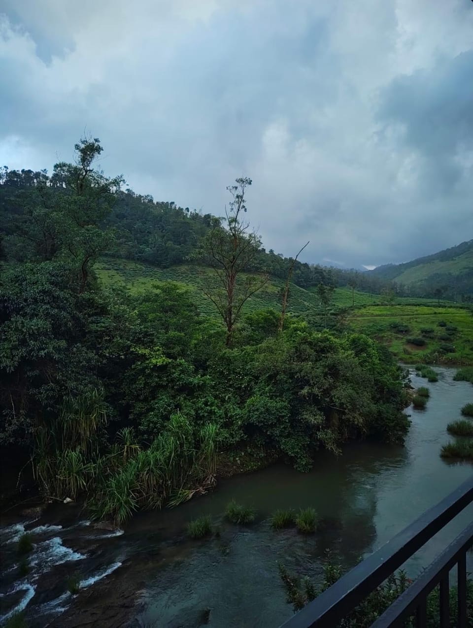 River castle Vacation rental in Kerala