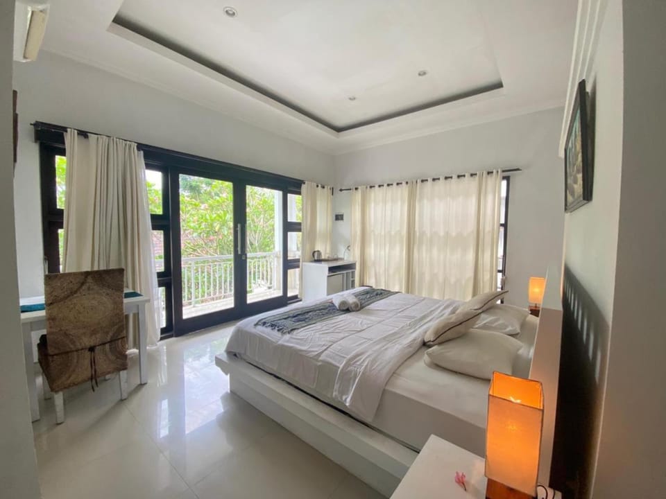 Bed, Bedroom, air conditioner
