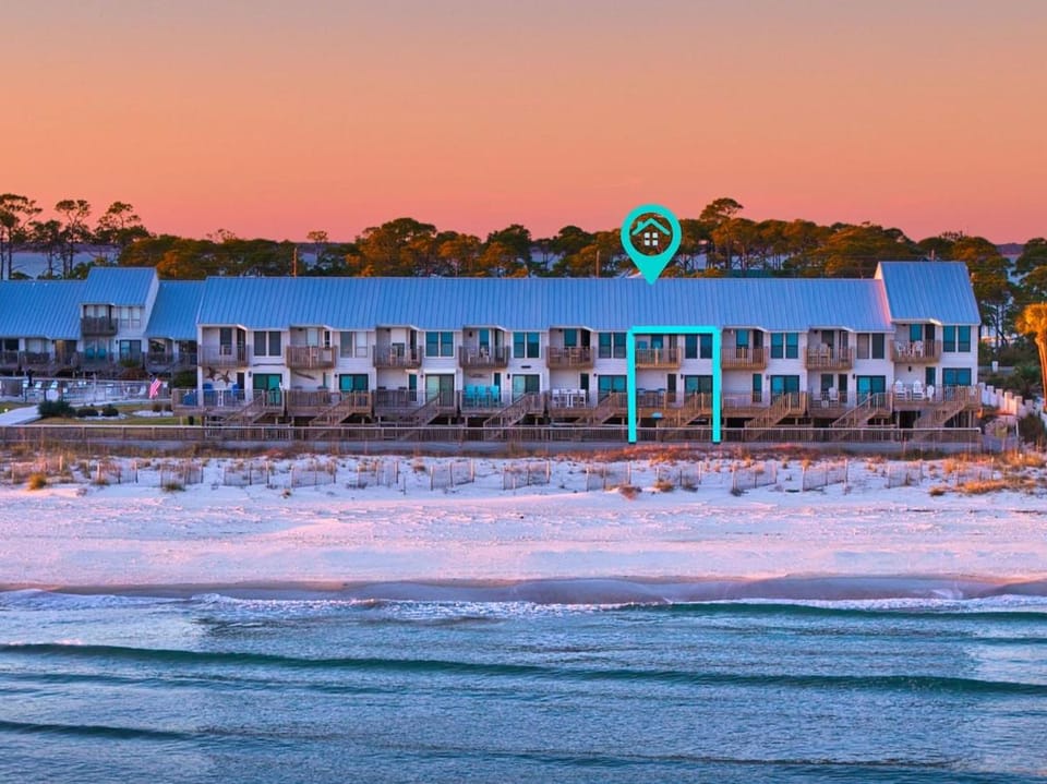 Ocean Breeze Beachfront SGI Villa in Merritt Island