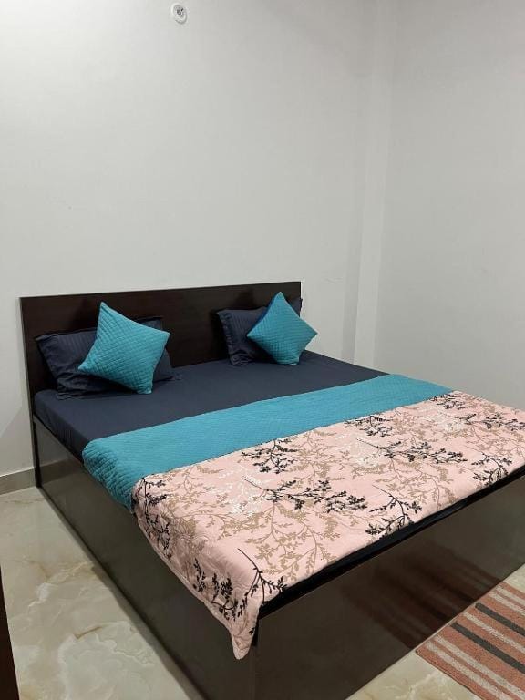 Pyari ju Kunj Vacation rental in Uttar Pradesh