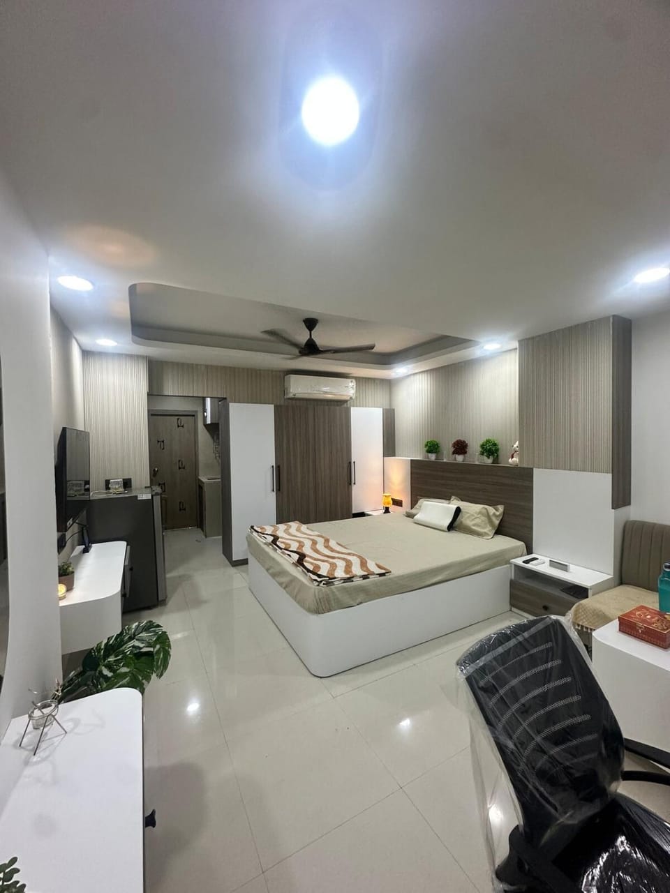 Vaishnav Homes Apartment in Gurugram