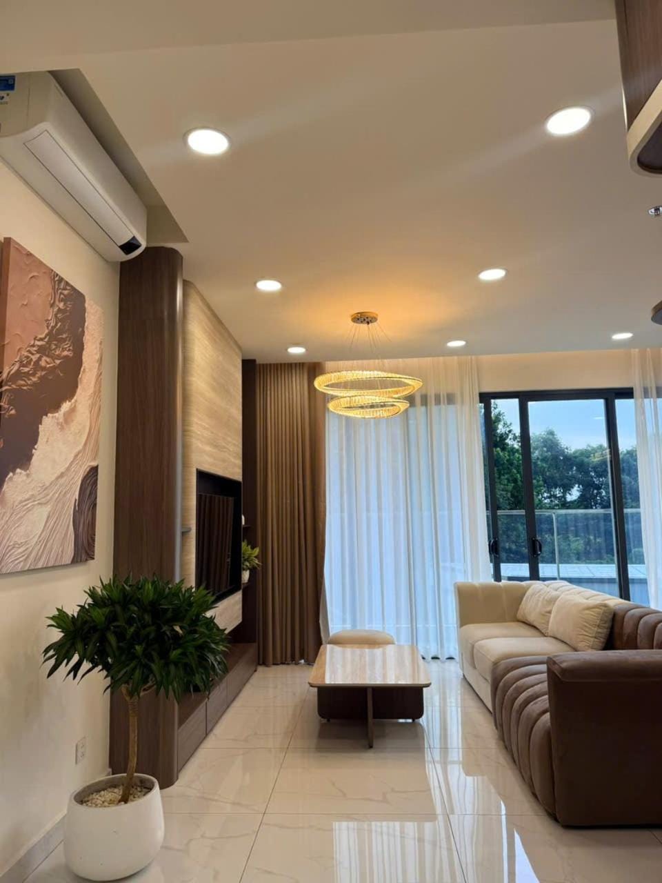 3 Bedroom Luxury Diamond Centery - Celadon City Apartment in Ho Chi Minh City