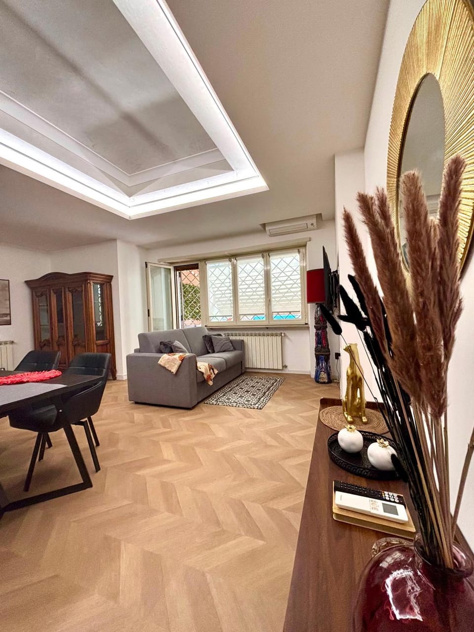 Bed, Living room, Seating area