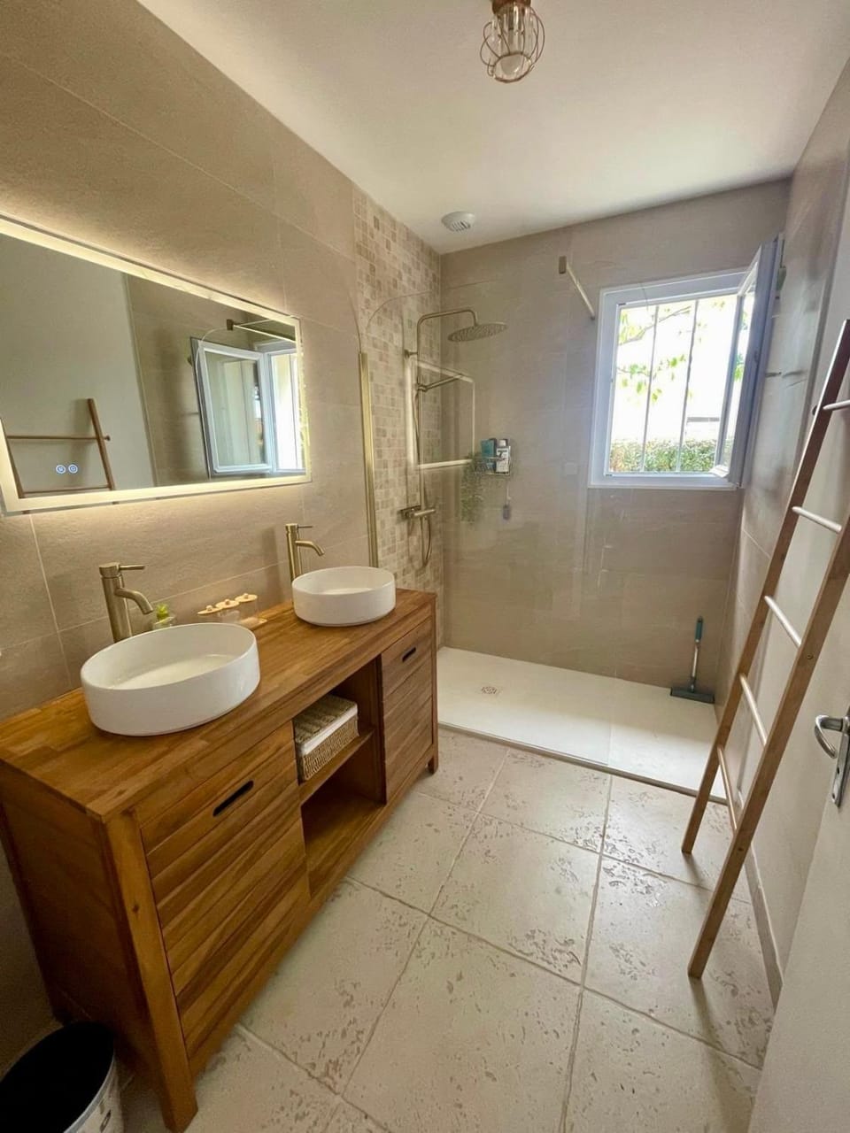 Shower, Bathroom
