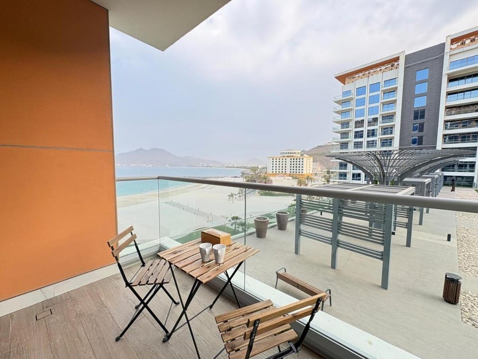 Luxury 2BR Khorfakkan Resort with Beach Access Apartment in Sharjah