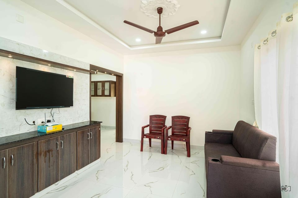 TV and multimedia, Seating area
