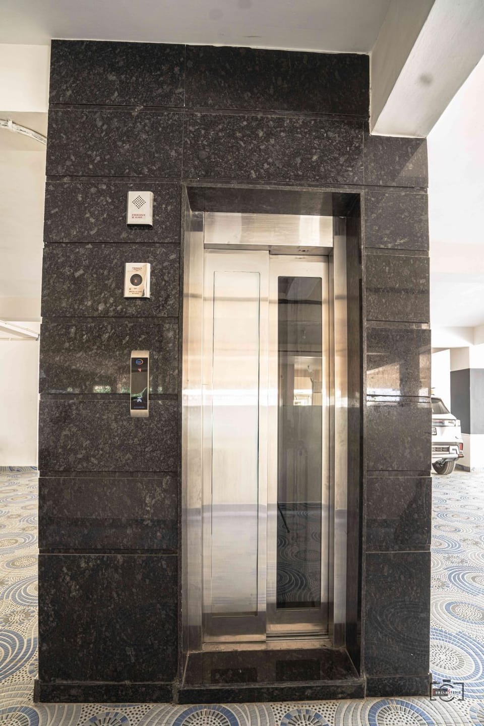 elevator